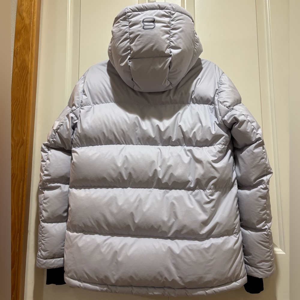 Aritzia The Super Puff - Very Light Gray (grayish white w/ blue hue) Size XS - Picture 4 of 16